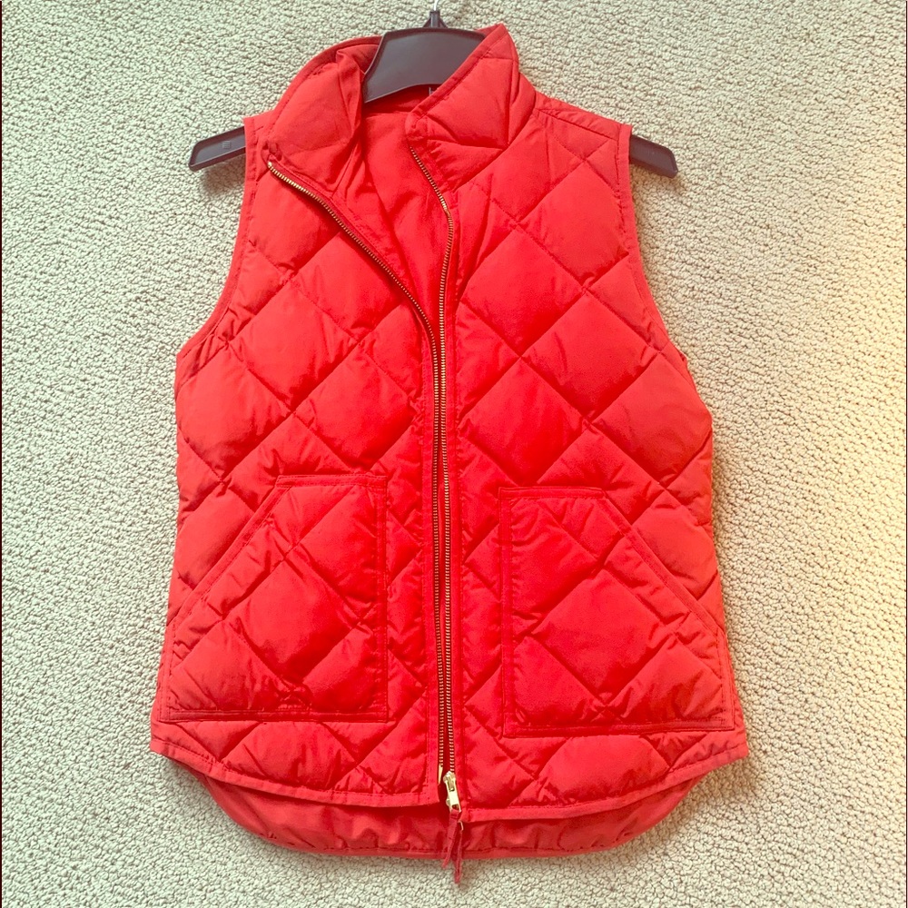 J crew red puffer vest
